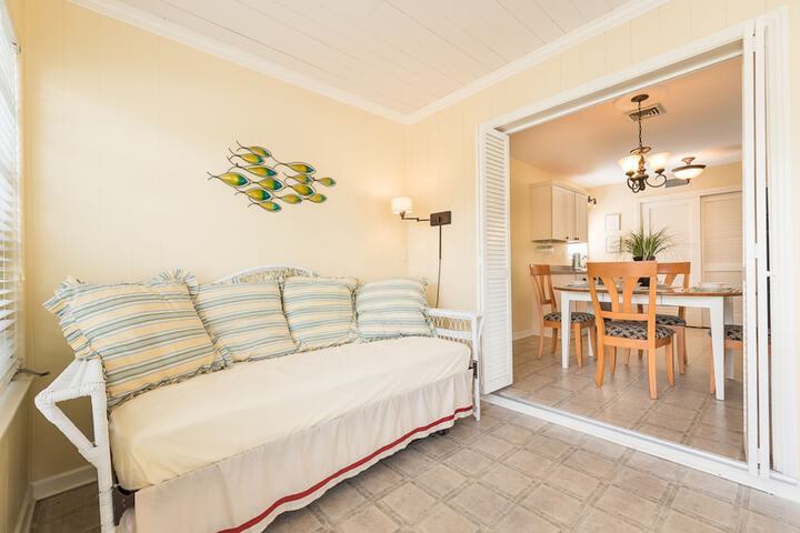 Room 2 of 17