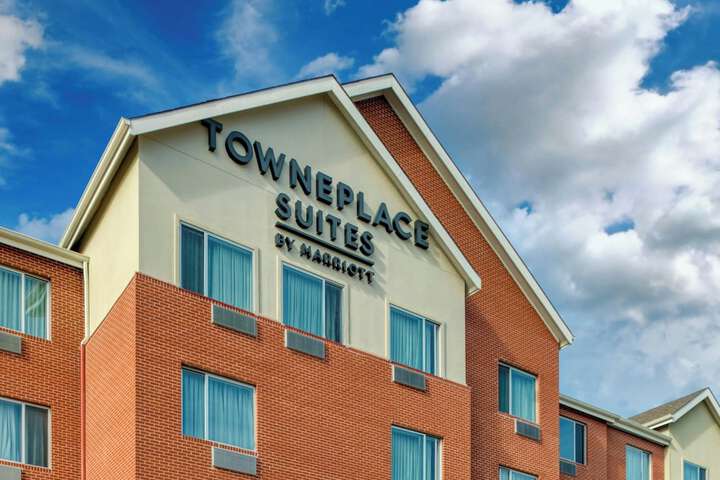 Hotel 4 of 89