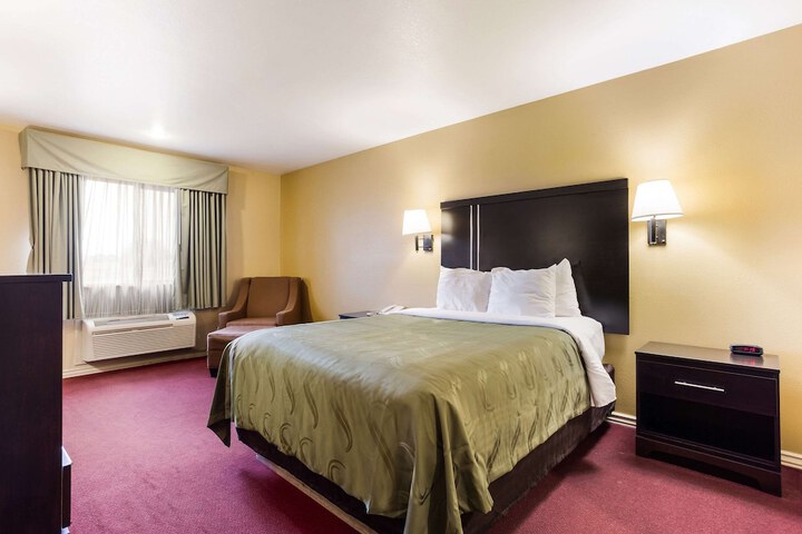 Room 31 of 61