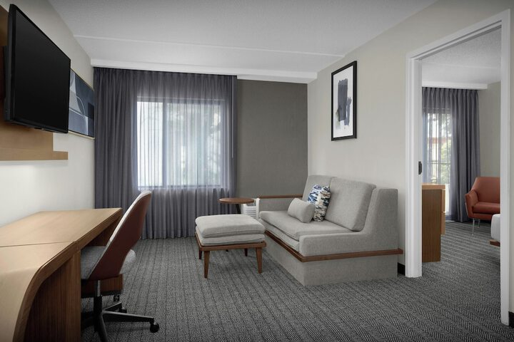 Courtyard by Marriott Dallas DFW Airport North / Irving