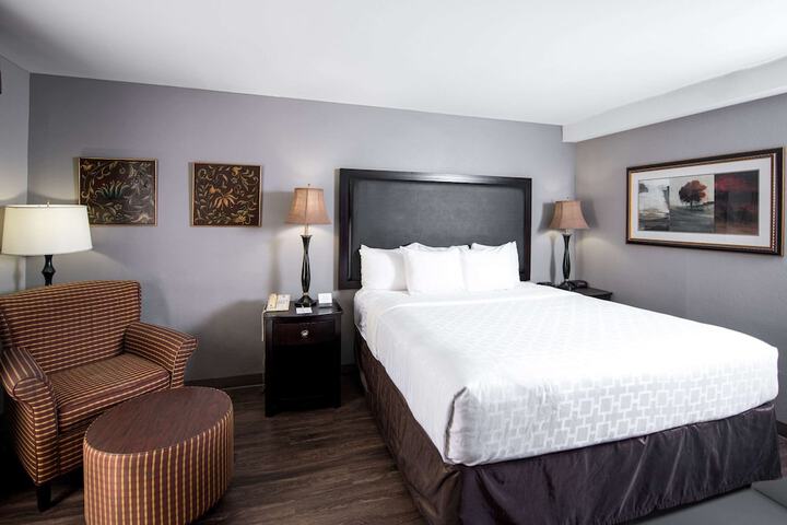 Room 14 of 39