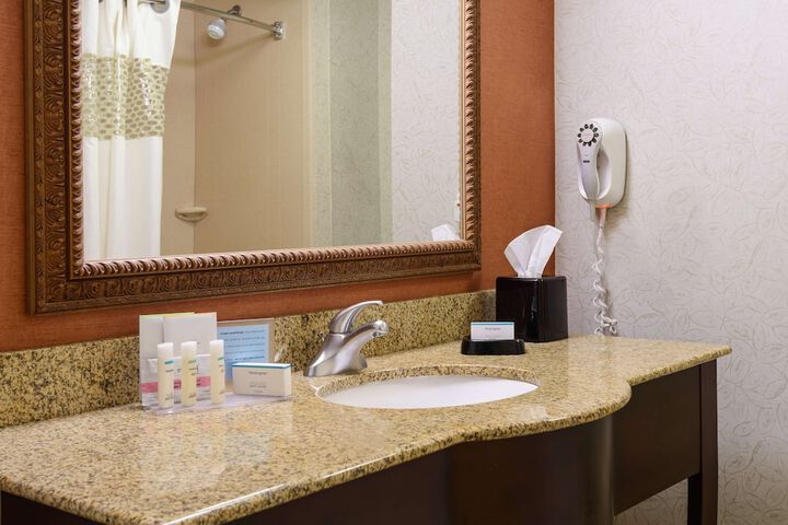 Hampton Inn & Suites Peoria at Grand Prairie IL