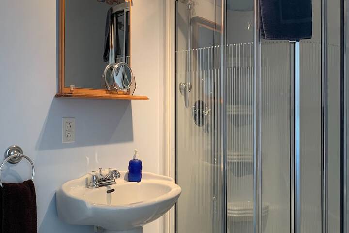 Room 16 of 27