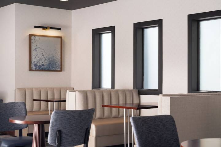 DoubleTree by Hilton Providence Airport Warwick