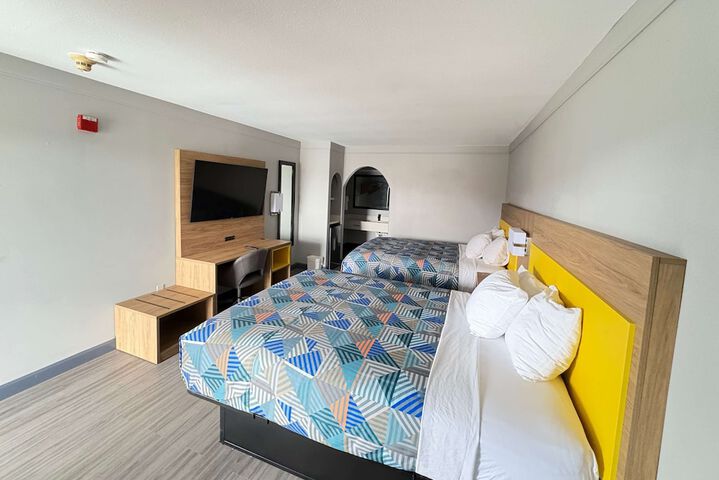 Room 14 of 26