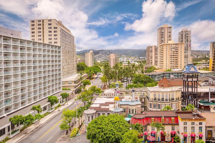 Hyatt Regency Waikiki Beach Resort & Spa