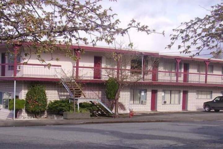 Hotel 8 of 42