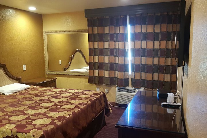 Room 20 of 36