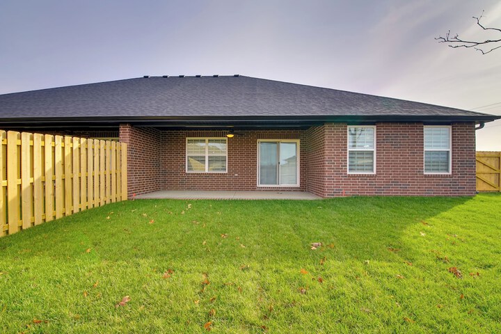 Family-friendly Ozark Villa - Centrally Located