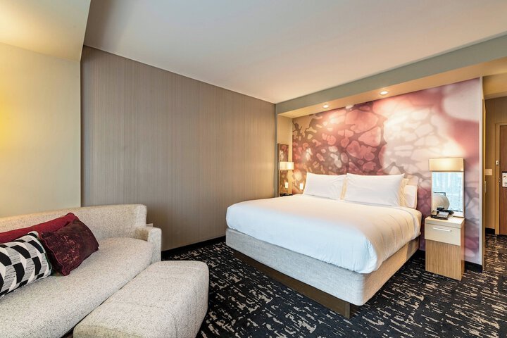 Courtyard by Marriott Winston - Salem Downtown