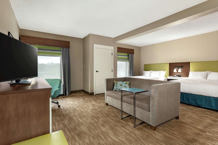 Room 8 of 25