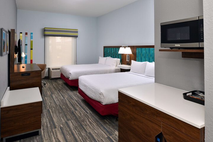 Room 33 of 42
