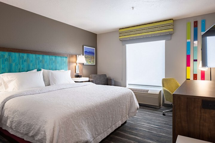 Room 14 of 28