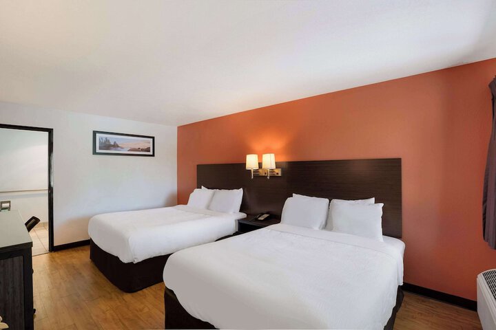 Room 41 of 46