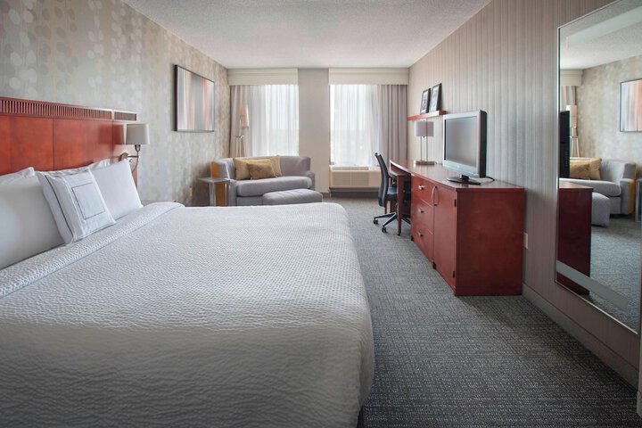 Courtyard by Marriott Wilmington Downtown