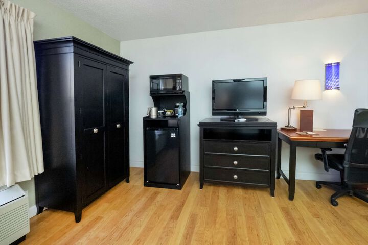 Room 19 of 43