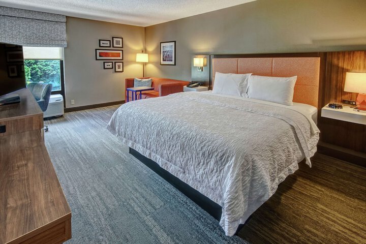 Room 21 of 38