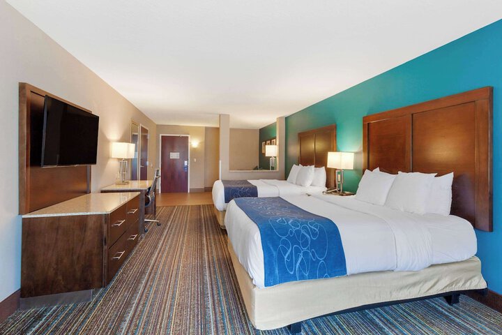 Room 54 of 68