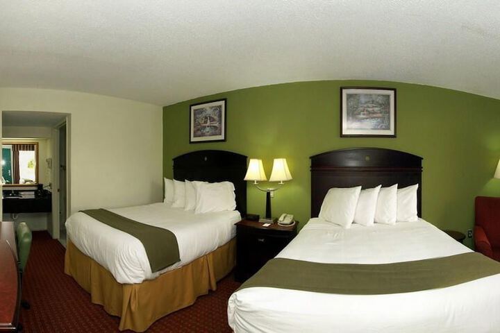 Room 20 of 34