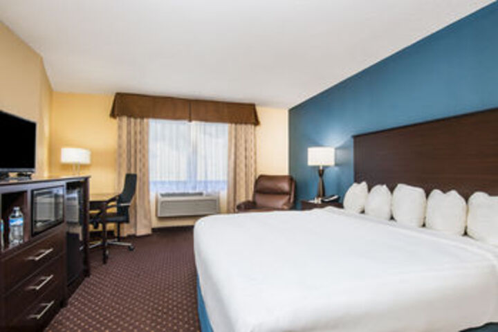 Americinn Lodge and Suites Eagle