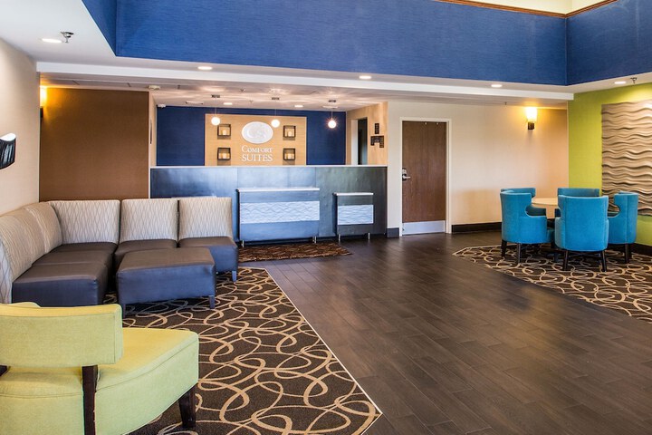 Hotel 2 of 43