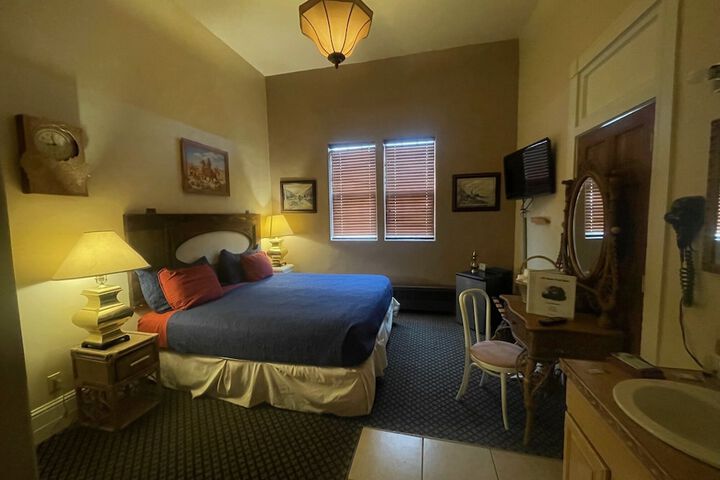 Room 37 of 75