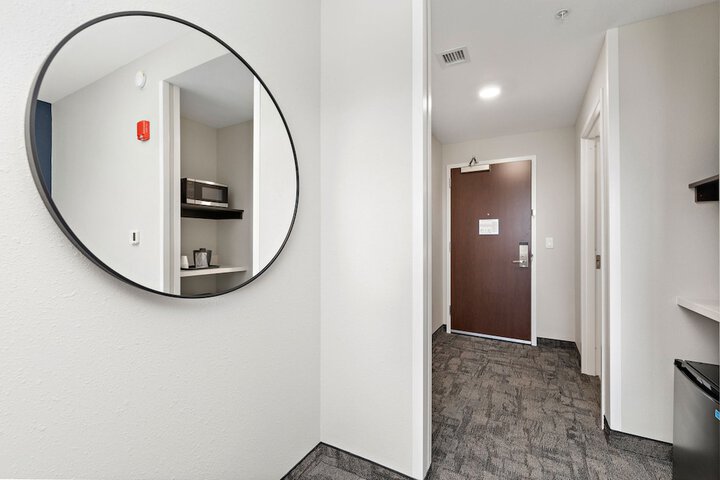 Room 45 of 105