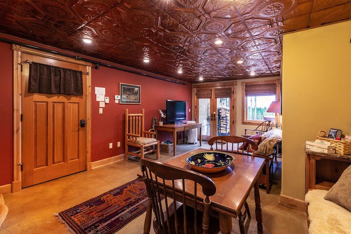 Room 41 of 58
