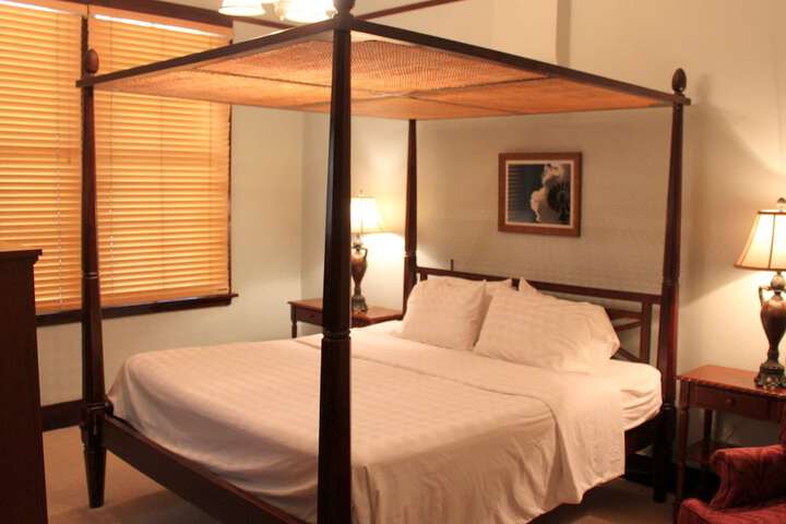 The Hotel Limpia