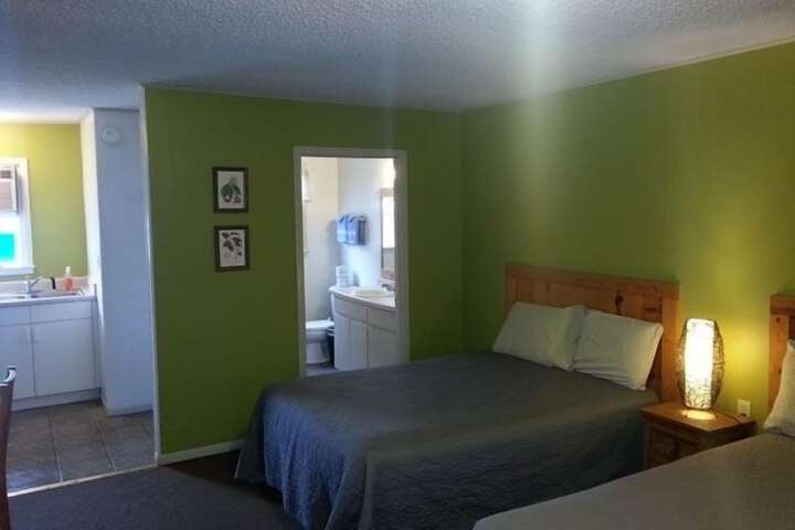 Room 33 of 69