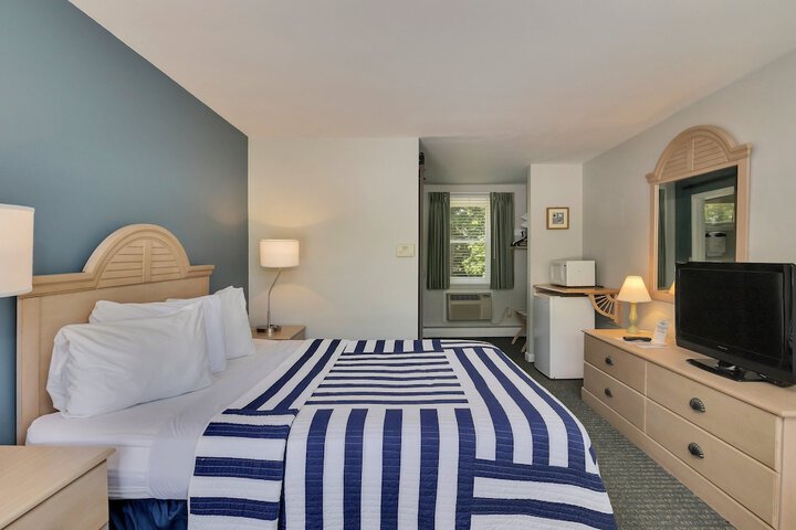 Room 40 of 66
