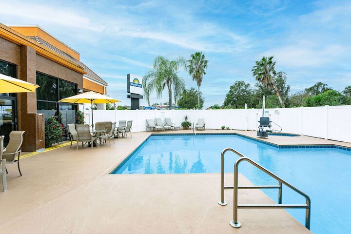 Pool 5 of 27