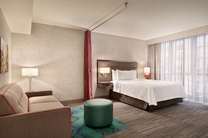Room 16 of 42