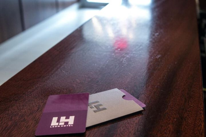 Leon Hotel LES