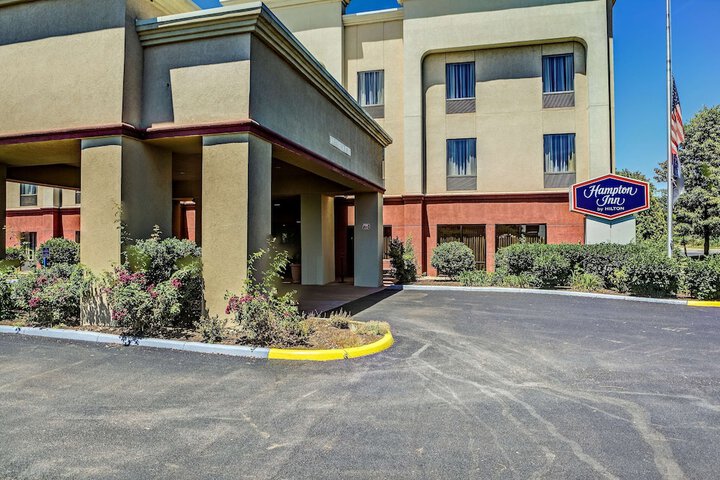 Hotel 8 of 75