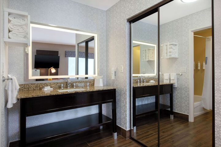 Room 31 of 42