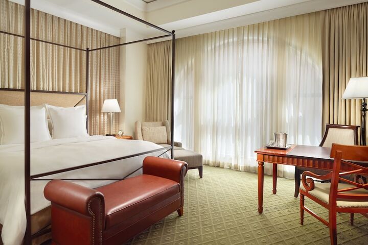 Room 36 of 70
