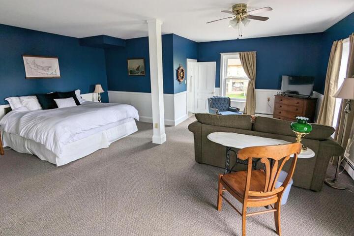 The Georgetown Inn