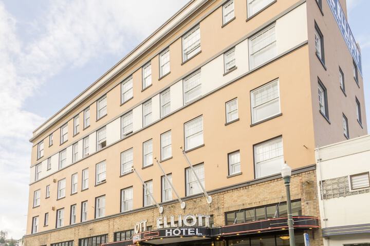Hotel 7 of 46