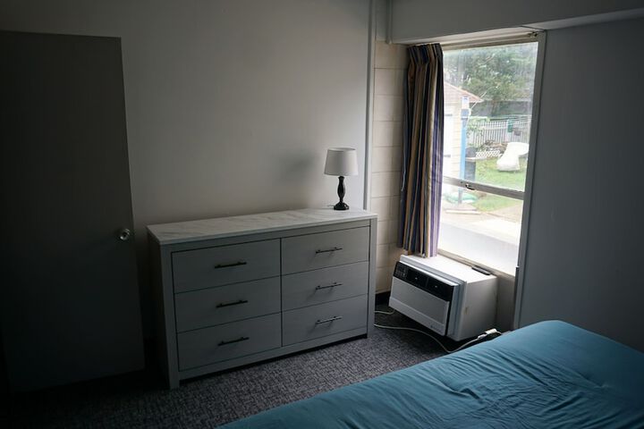 Room 15 of 26