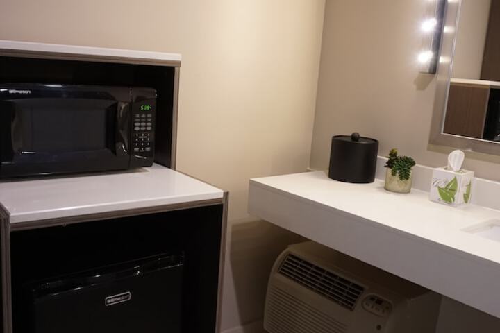 Room 11 of 37