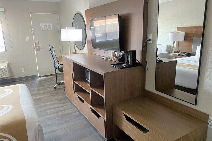 Room 55 of 83