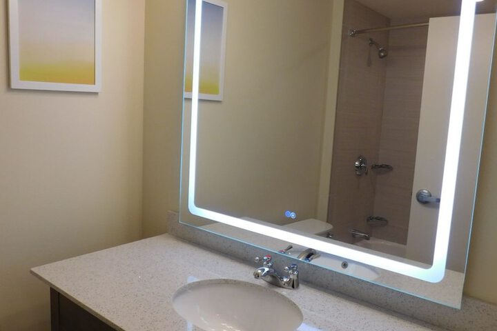 Room 19 of 47