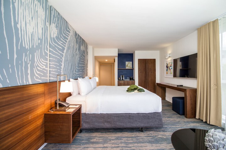 B Ocean Resort Fort Lauderdale Beach