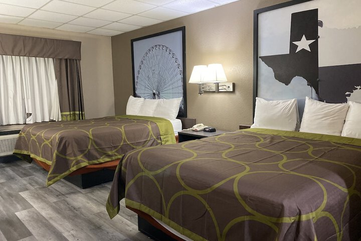 Room 15 of 36