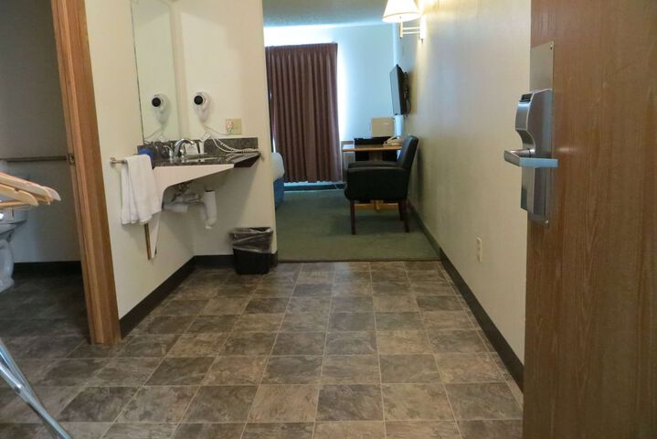 Room 40 of 60