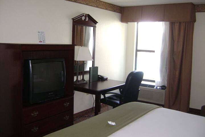 Room 16 of 20