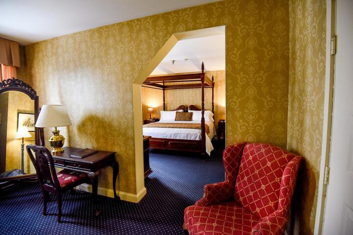 Room 20 of 44