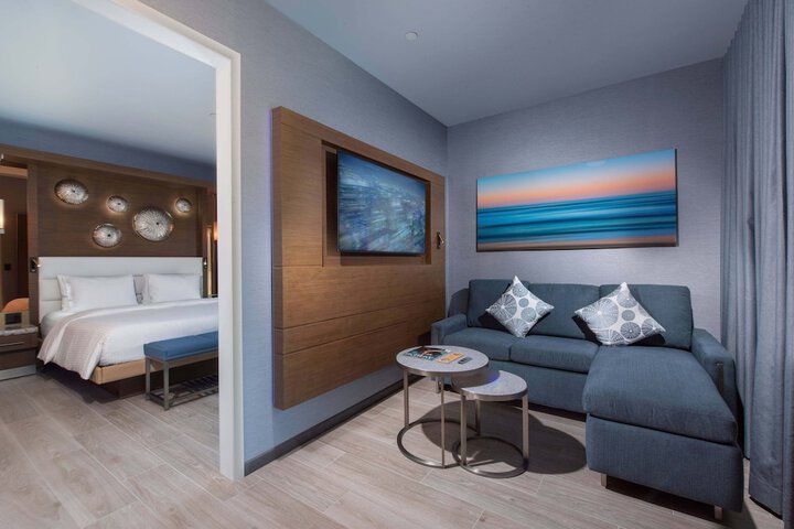Shade Hotel