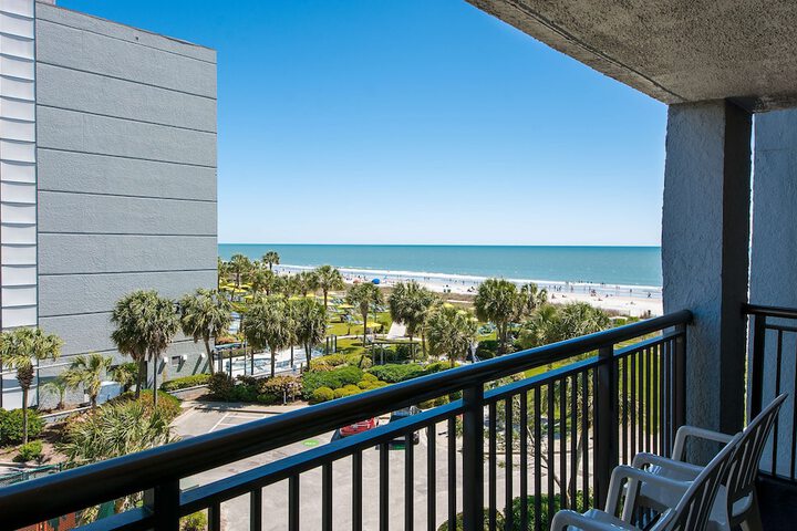 Dayton House Resort BW Signature Collection